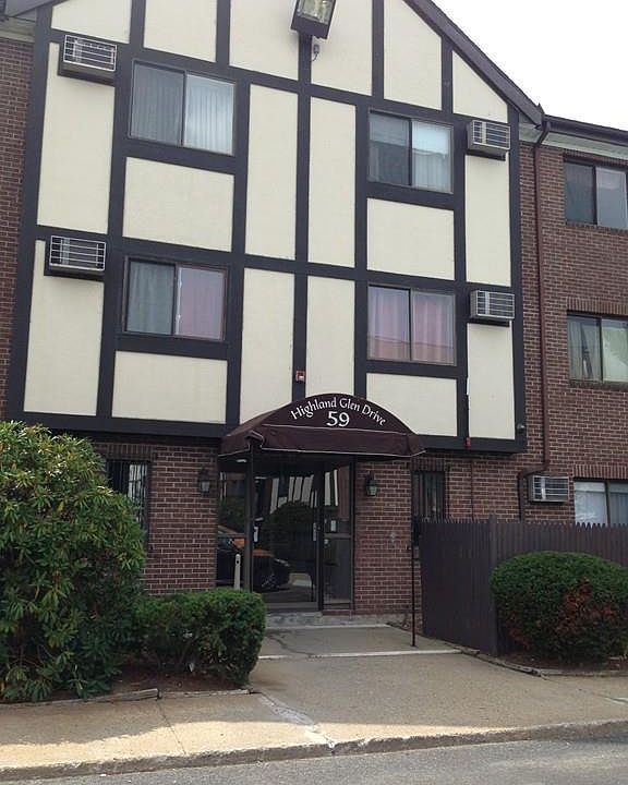 2nd image of 151 Bittersweet Ln APT 213