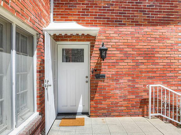 4th image of 177 N Mansfield Ave #177