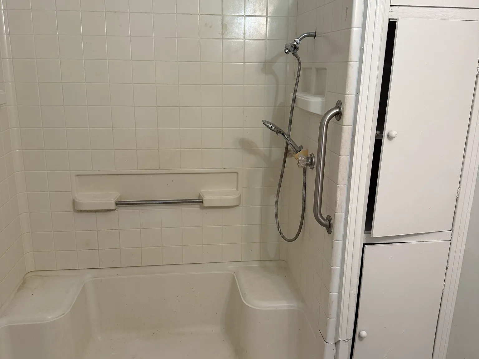 3 bed, 1056 sqft, $1,500 — Photo 2