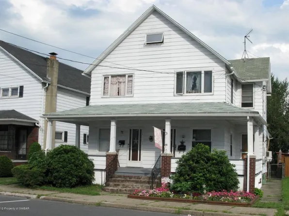 267 Main St, Dupont, PA 18641