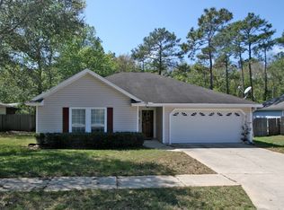 856 Long Lake Dr, Jacksonville, FL 32225