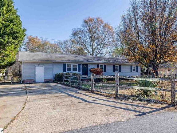 3rd image of 103 Chatham Dr