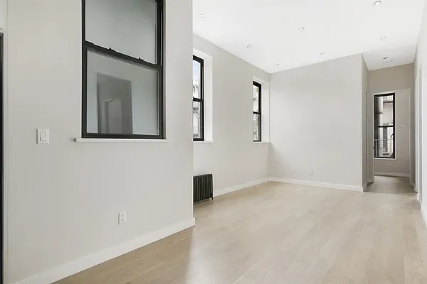 Rented by Citi Habitats | media 15
