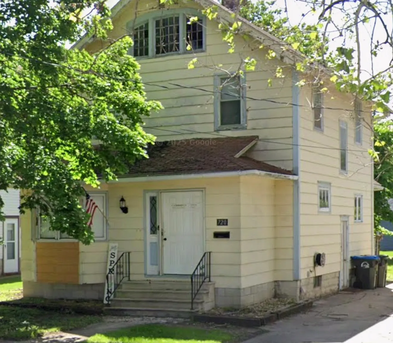 5 bed, 1344 sqft, $1,400 — Photo 1