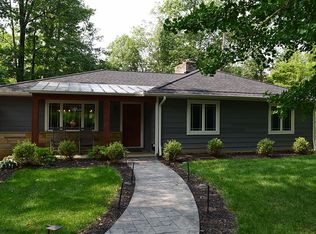 8594 Lewis Rd, Olmsted Falls, OH 44138