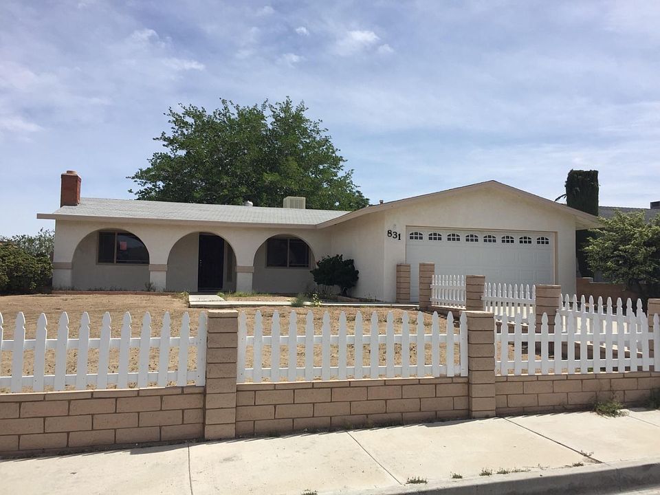 1st image of 831 Mescal Dr