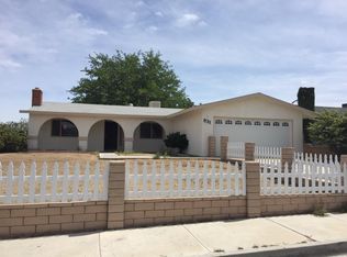 831 Mescal Dr, Barstow, CA 92311