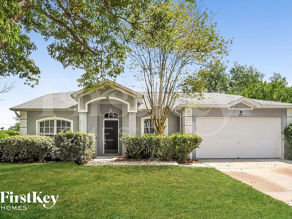 6511 Fox Crest Ln