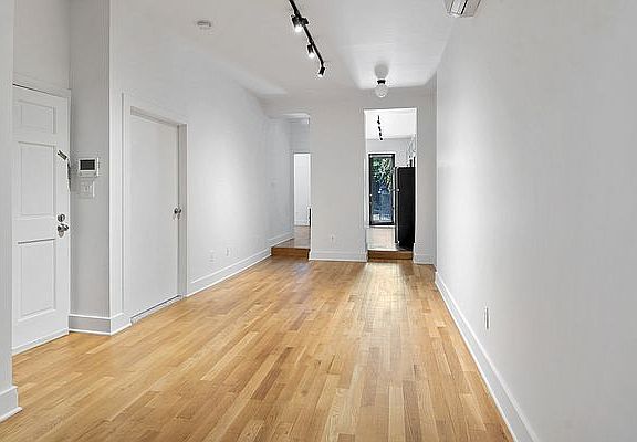 3rd image of 322 E 151st St APT 1