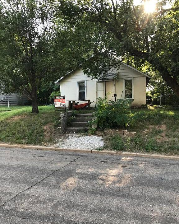 1st image of 506 S Ozark Ave