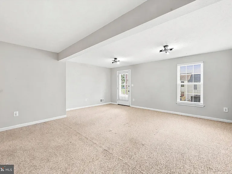 903 Glen Falls Ct — Photo 13