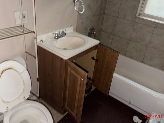 5th image of 8130 S Ada St