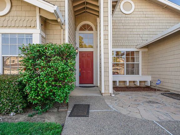 5th image of 843 Salt Lake Dr