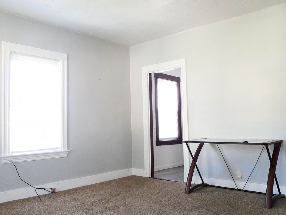 1st image of 40 Whitcomb St APT 3