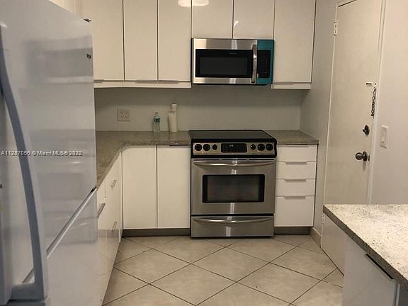 4th image of 10185 Collins Ave APT 1402