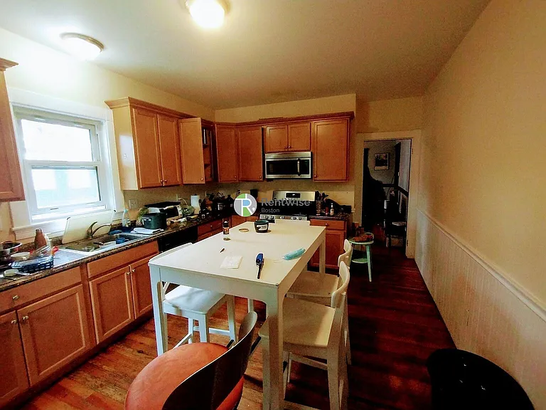 89 Winthrop St #2 — Photo 18