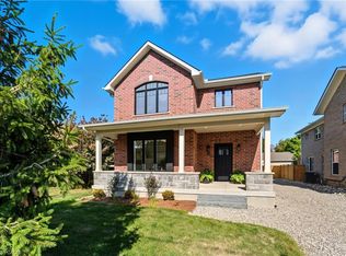 30 Manley St, Ayr, ON