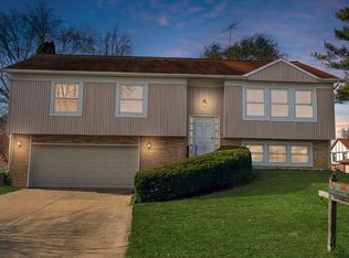 986 Palomino St, Carol Stream, IL 60188