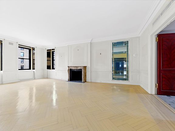 3rd image of 910 Park Ave #11NS