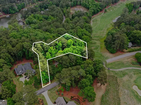 1840 Snug Harbor Dr, Greensboro, GA 30642