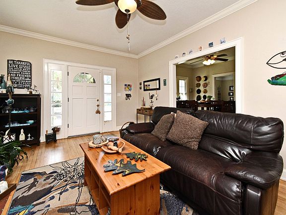 4th image of 1426 Asher Ln
