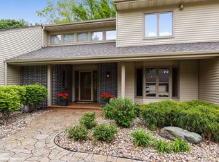 715 36th St, West Des Moines, IA 50265
