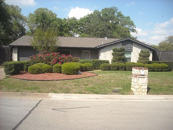 2nd image of 114 Jefflyn Ct