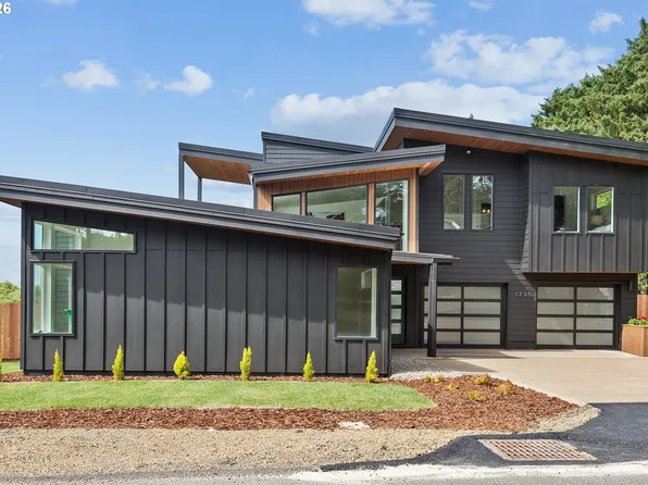 1735 NW 39th St, Lincoln City, OR 97367