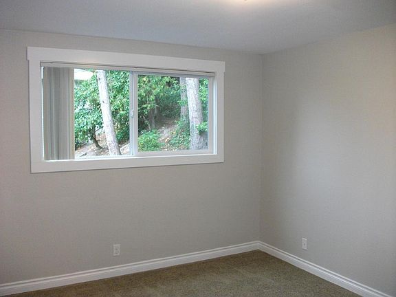 5th image of 5022 212th St SW APT C