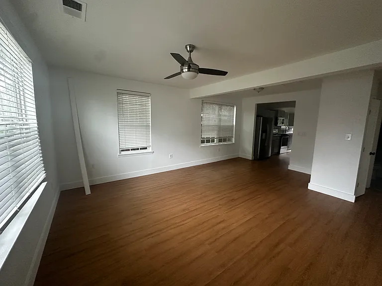 2608 S Allen Dr — Photo 5