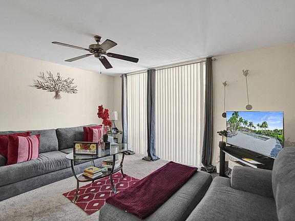 5th image of 801 Lyons Road #19103