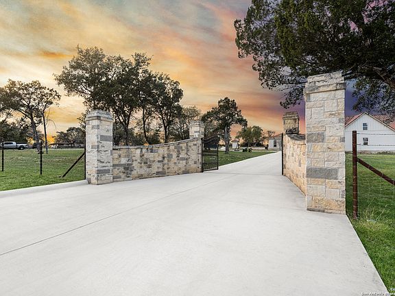 5th image of 845 Lacey Dr
