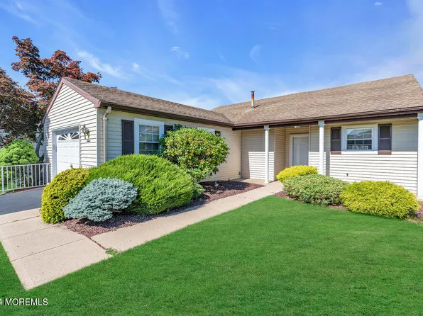 7 Lansdale Drive, Marlboro, NJ 07746