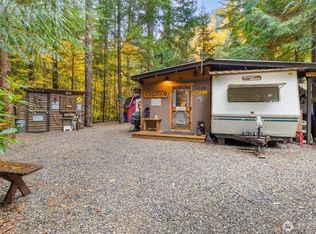 1030 Maple Ln, Sumas, WA 98295