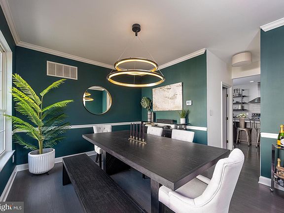 Dining room - Main floor.