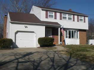 404 Susan Dr, Cinnaminson, NJ 08077