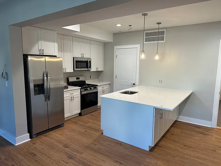 400 Oak St #1D — Photo 1