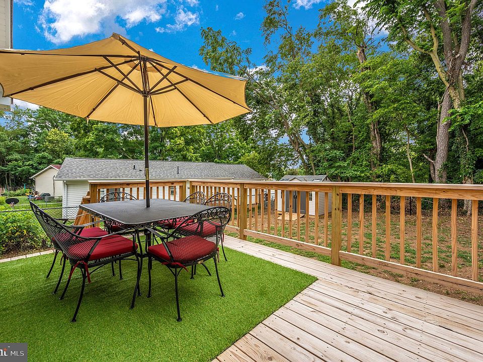 418 S Lawrence St, Charles Town, WV 25414 Zillow