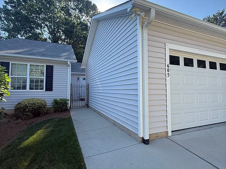 605 Westpark Ct — Photo 1
