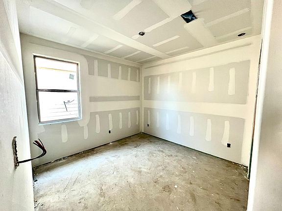 Construction progress - third bedroom