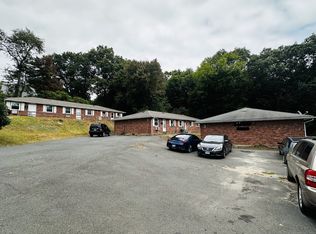 118 Hillhouse Rd, Waterbury, CT 06705