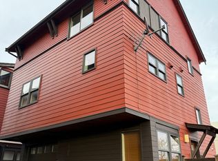 6701 14th Ave NW, Seattle, WA 98117