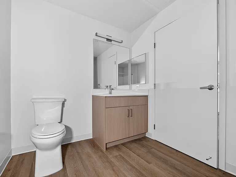 Dry Creek Crossing Apartments — Photo 42
