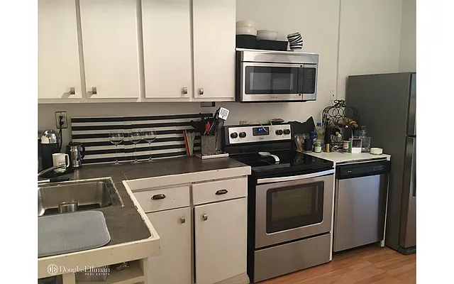 Rented by Douglas Elliman | media 4