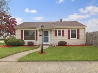 3043 Charles St, Racine, WI 53402