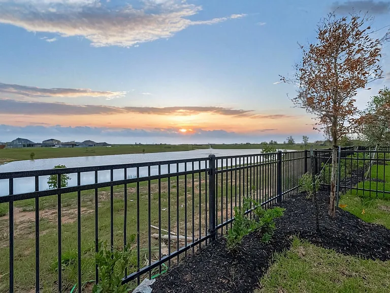 27615 Seascape Village Dr — Photo 49