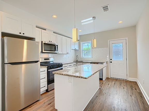 5th image of 3526 Buena Vista Ave