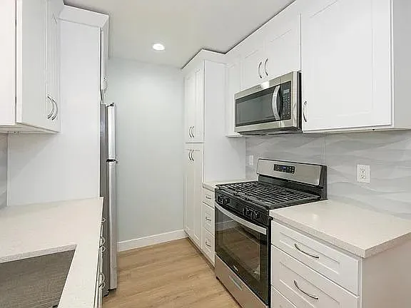 418 N Broadway #418.3 — Photo 25