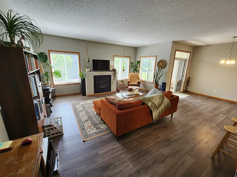 3694 Abercrombie Ln — Photo 5
