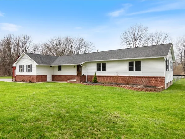 6639 Ontario Center Rd, Ontario, NY 14519